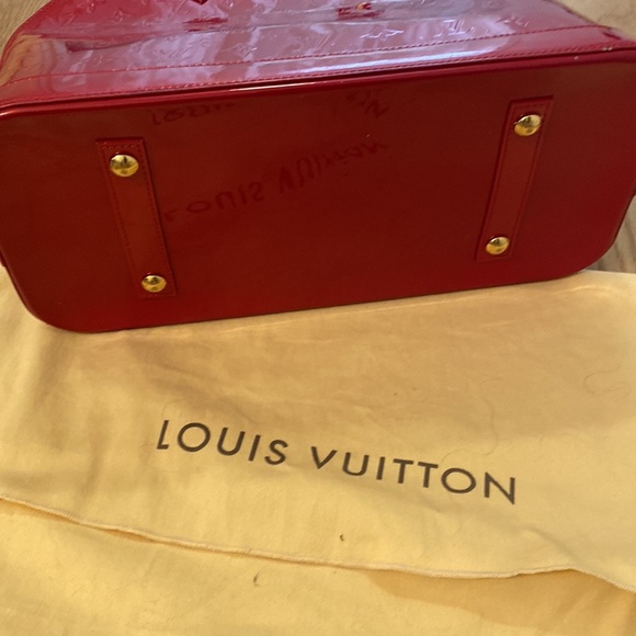 Louis Vuitton Alma-Gm Apple of Love Color with Dust Bag & Box LIKE NEW - Picture 5 of 7